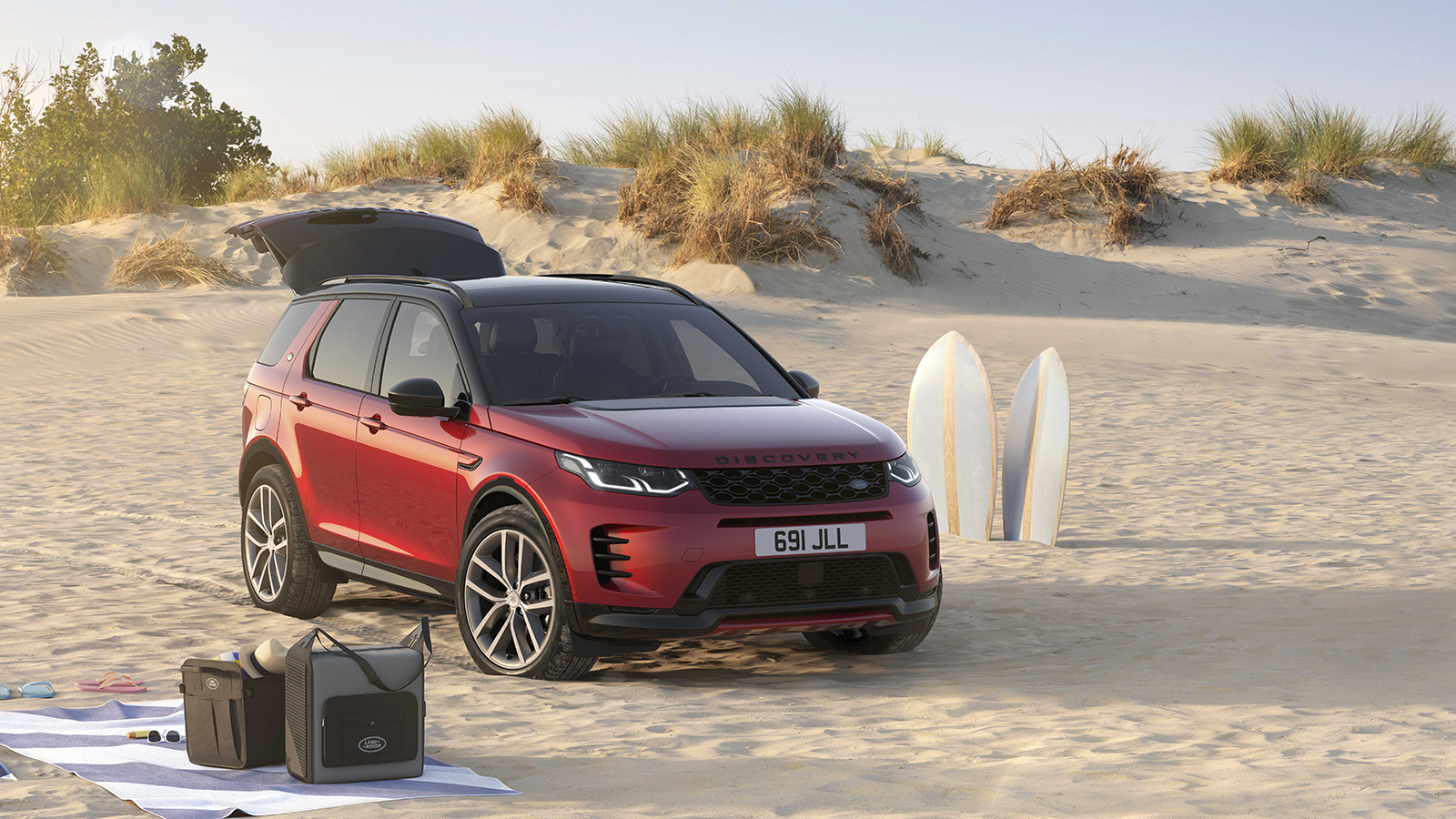 Πρεμιέρα για το ανανεωμένο Land Rover Discovery Sport